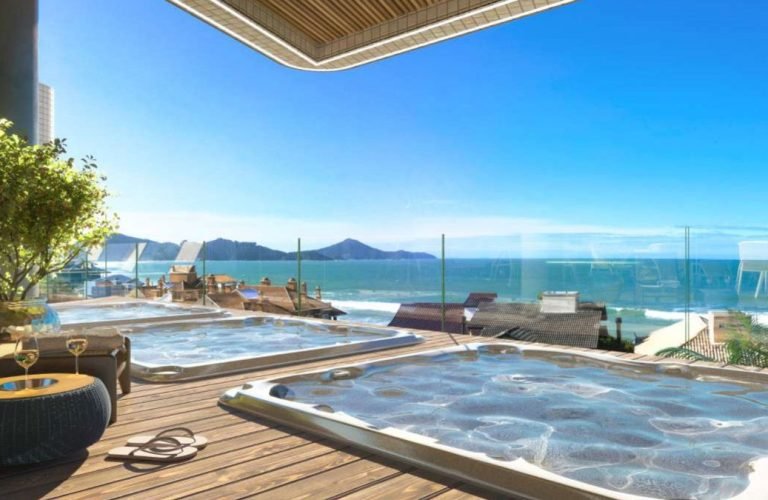 Vila Coral - Praia de Mariscal - Bombinhas